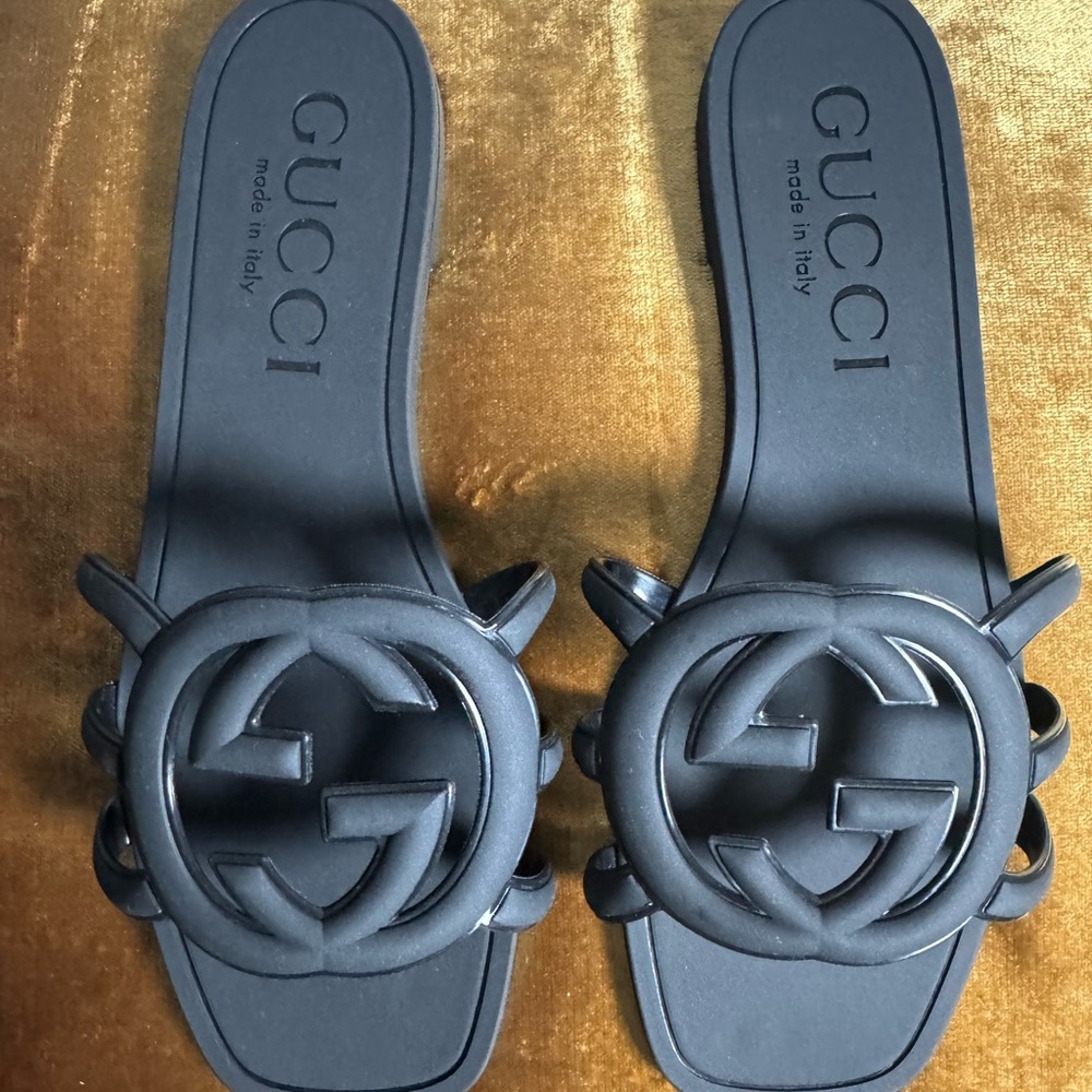Gucci GG Black Interlock Slide Sandals